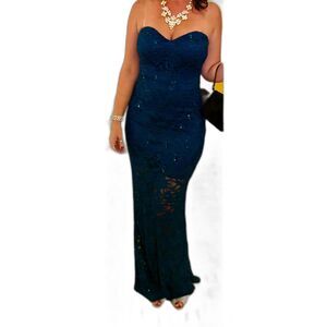 Woman's Strapless Prom/Homecoming Dress by Jump Apparel, Size 3/4